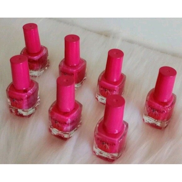 Lot of 7 Fuchsia Nail Polish Small .21 Fl Oz Party Favors Gifts Beauty Women's - Picture 4 of 4